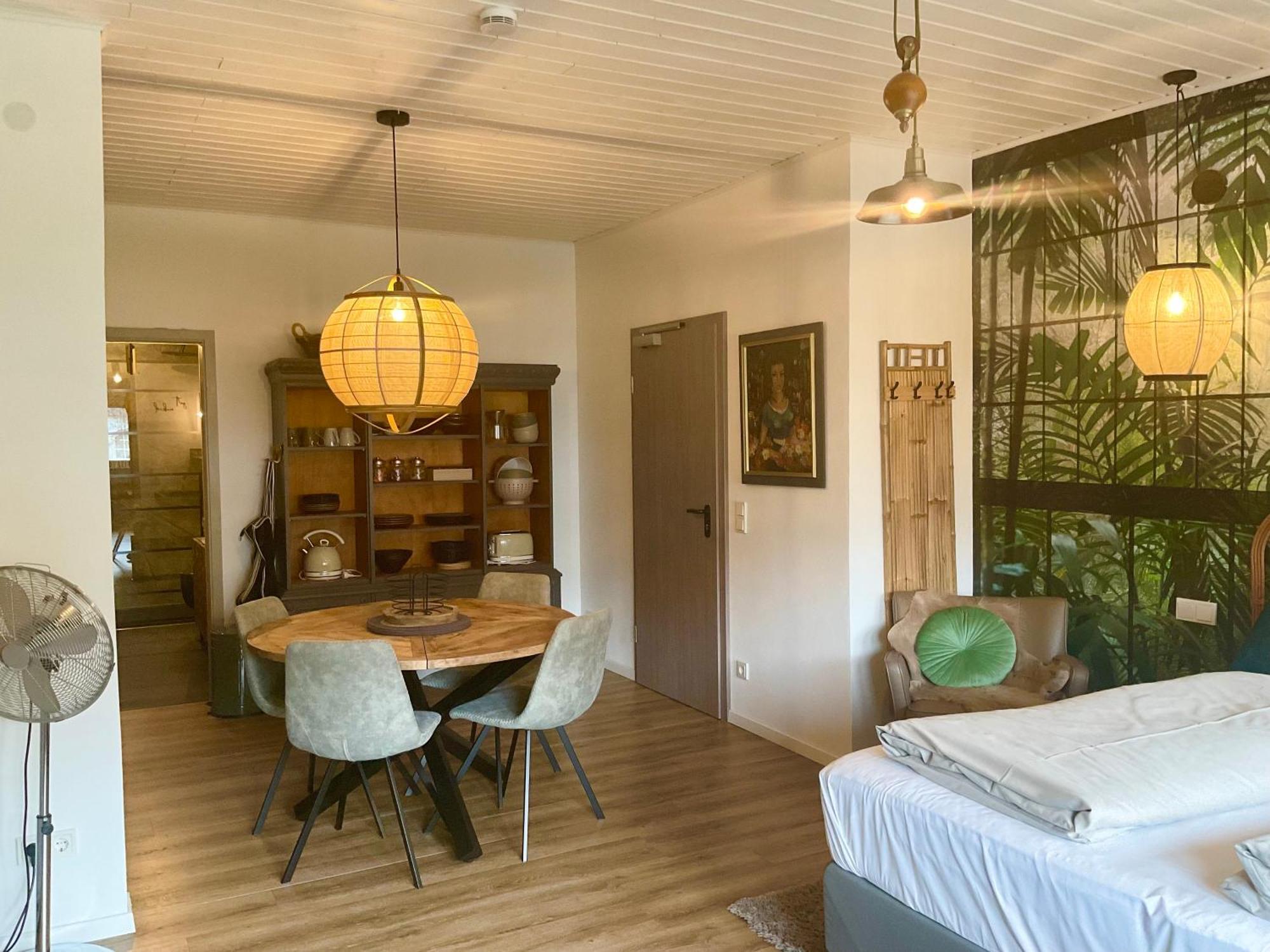 Zu Jeddelohs Bungalows & Apartments -Adult Friendly Gladenbach Kültér fotó