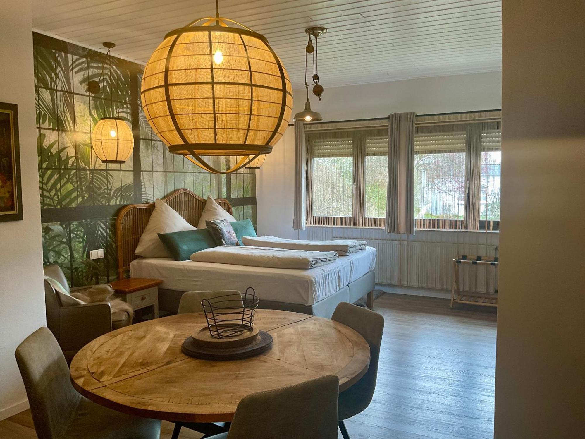 Zu Jeddelohs Bungalows & Apartments -Adult Friendly Gladenbach Kültér fotó